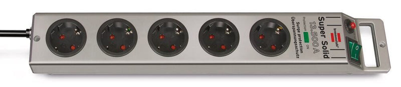 37A8.1  Regleta de toma de corriente para 5 enchufes, longitud de cable 2,5 metros