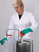 5603-2000: Bomba manual disolventes para bidón hojalata, 60cm, con llave de paso (1 unidad) - Quimivitalab